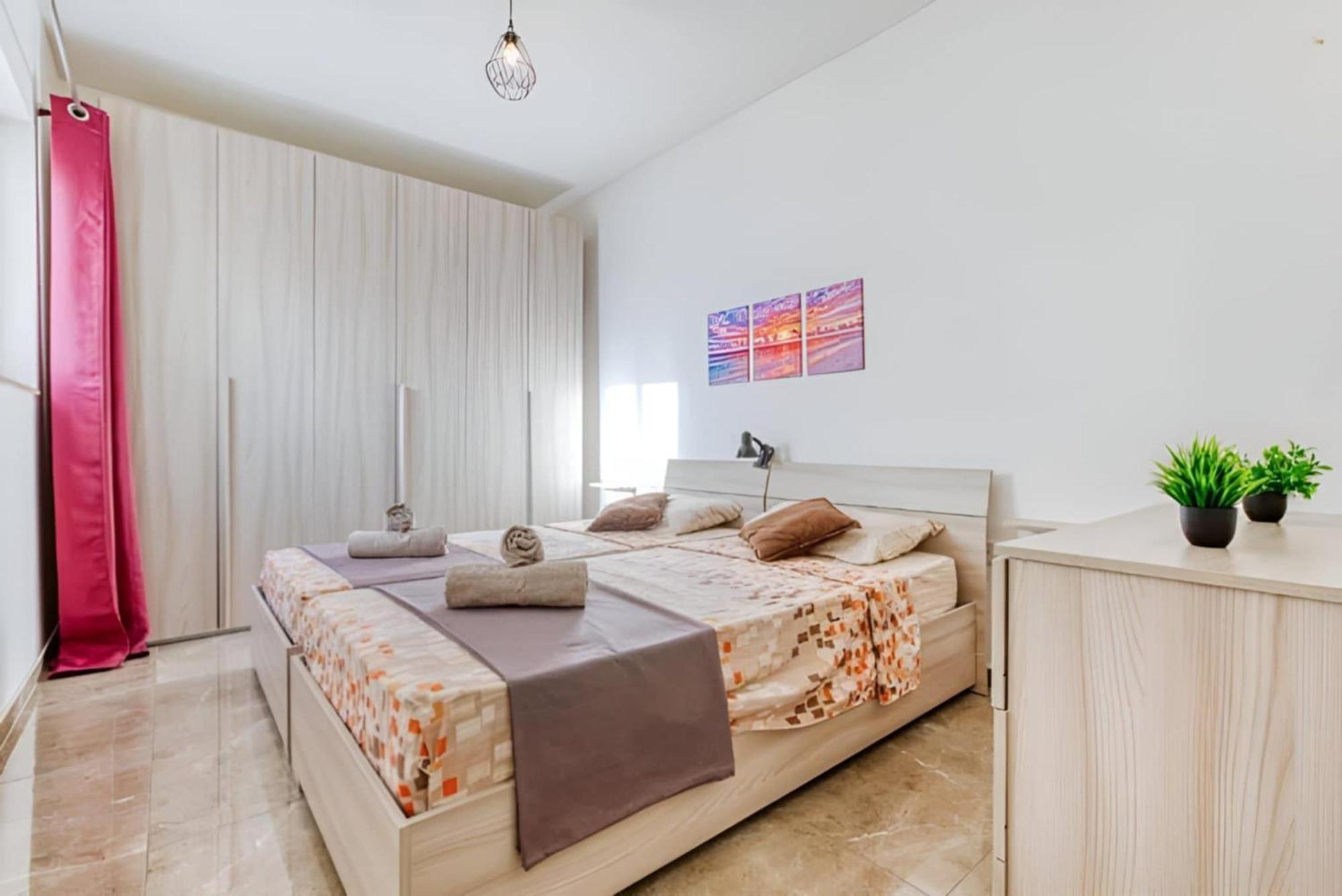 Large, 3 Bedroom Apartment In Marsascala Marsaskala Eksteriør billede